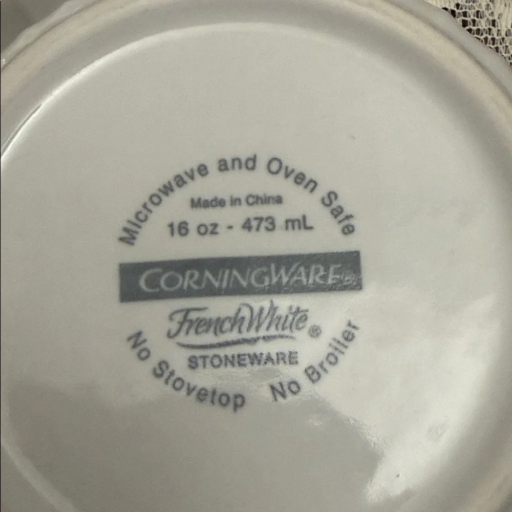 Corning Corelle - Oval Individual Covered Casserole & Round Bakeware Dish - Picture 7 of 8